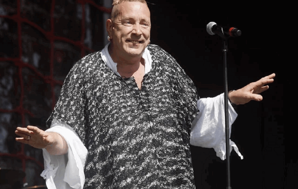 Tramp dobio podršku bivšeg vođe <span style='color:red;'><b>SEX PISTOLS</b></span>A! Džoni Roten: Glasaću za REPUBLIKANCE, ne želim da svet vode POLITIČARI! (VIDEO)